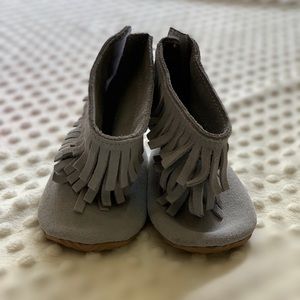 Baileys blossoms fringe booties